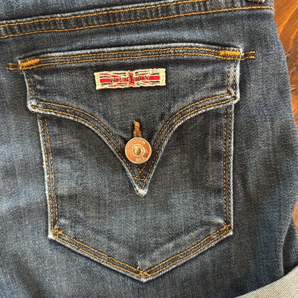 Hudson Croxley jean shorts size 25. EUC - Picture 3 of 5